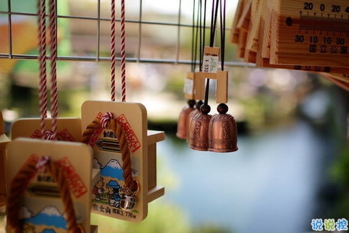 簡(jiǎn)簡(jiǎn)單單很干凈的愛(ài)情說(shuō)說(shuō)帶圖片 該留下來(lái)的人總會(huì)一直在的10