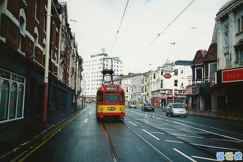 一個(gè)人有些孤獨(dú)的簡(jiǎn)單圖片說(shuō)說(shuō) 用一生時(shí)間與你話別10