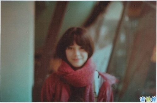 有時(shí)幸福又難過傷感的說說帶圖 暗戀是一個(gè)人的兵荒馬亂4