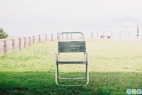 有些傷感的關(guān)于人生和成長(zhǎng)的說(shuō)說(shuō)帶圖片 生活的本質(zhì)就是離別12