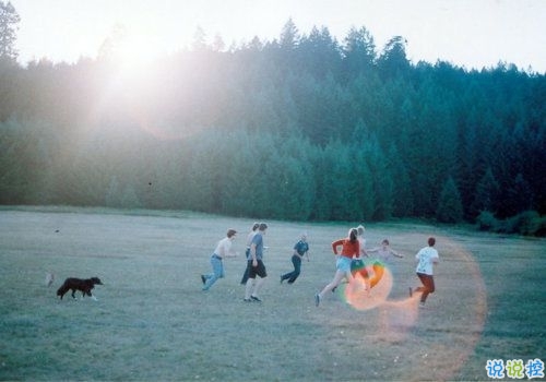 唯美又經典的青春成長說說帶圖片 不予時光度流年12