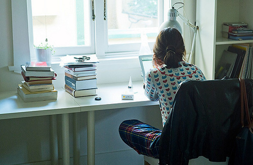 美到讓人窒息的超唯美說說帶圖片 我總是躲在夢與季節(jié)的深處5