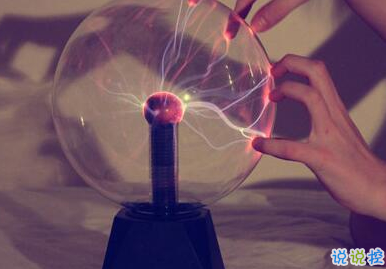 適合社會(huì)人的個(gè)性說(shuō)說(shuō)帶圖片：一巴掌拍醒所有癡心和妄想10