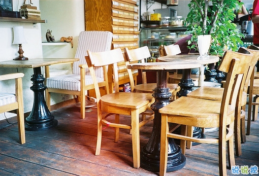 qq說說女生傷感心累了帶圖片 簡短一句話說說女生難過寂寞4