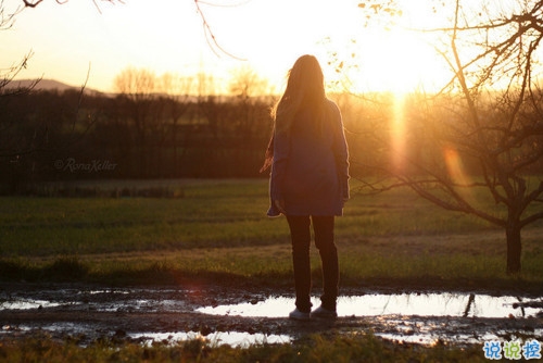 生活很現(xiàn)實(shí)又扎心的個(gè)性說(shuō)說(shuō) 非常現(xiàn)實(shí)的說(shuō)說(shuō)20181