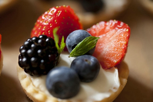 關于生活人生的超勵志圖片說說 幸福就是放大快樂幸運就是熬過不幸7