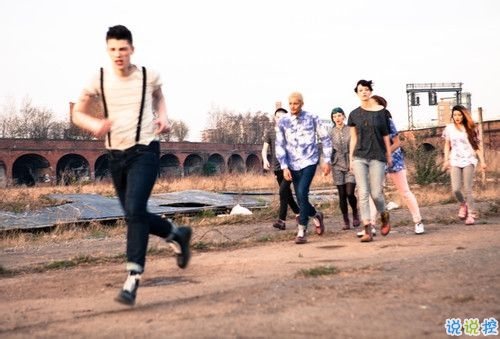 勵志正能量的心靈雞湯句子和圖片 勇敢的少年啊請你大膽往前走別回頭6