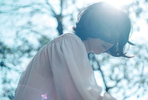 關(guān)于夏天的唯美文藝說說帶圖片 夏有彤云蔚然成風(fēng)8