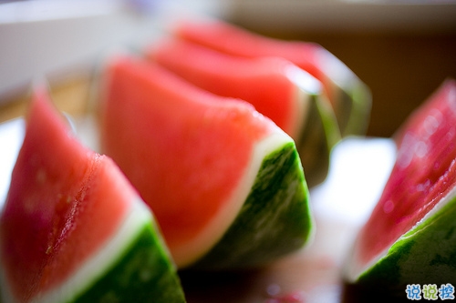 簡(jiǎn)單一句話心情說(shuō)說(shuō)發(fā)朋友圈 愛(ài)你恨你結(jié)局就在那里2