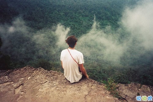 愛(ài)錯(cuò)了人換來(lái)一身傷痕的說(shuō)說(shuō)大全 親身經(jīng)歷愛(ài)情得到的經(jīng)典傷感說(shuō)說(shuō)6