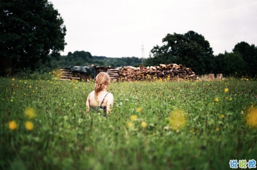 00后最傷感愛情悲傷說說帶圖片 你走吧去往你的陽春三月3