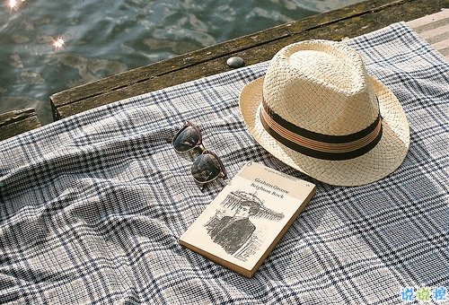 人生哲言經(jīng)典說(shuō)說(shuō)帶圖片大全 句句說(shuō)到心坎上的句子配圖6