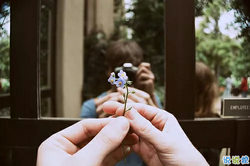 一個(gè)人過(guò)新年的傷感說(shuō)說(shuō) 心里不是滋味難過(guò)的說(shuō)說(shuō)句子2