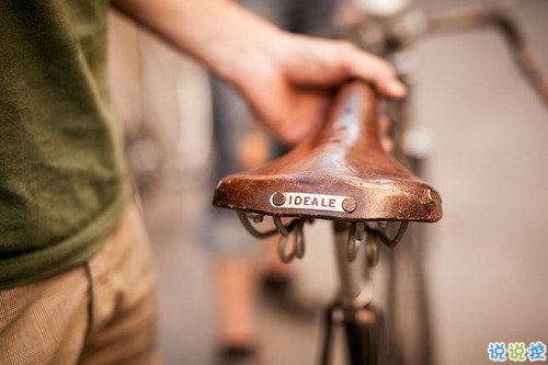 qq日常心情說說溫馨句子 發(fā)自拍照的朋友圈說說簡(jiǎn)單點(diǎn)1