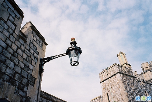 關(guān)于讀書的經(jīng)典哲理說說 很現(xiàn)實的關(guān)于閱讀的經(jīng)典說說2