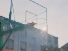 一個(gè)人被傷透的傷感心情說說適合女生 難過到想哭的個(gè)性說說