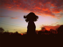 干凈利落的女生霸氣說(shuō)說(shuō)大全 霸氣潮流的說(shuō)說(shuō)2019精選