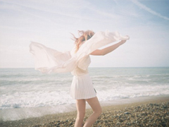 很窩心的陽(yáng)光勵(lì)志句子 給女生勵(lì)志暖心的句子精選