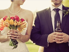 領(lǐng)完結(jié)婚證的微信個性說說2018 關(guān)于領(lǐng)結(jié)婚證的高逼格說說發(fā)朋友圈