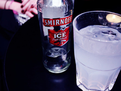 2018最新霸氣超拽的個性說說 我從地獄來要到天堂去路過人間