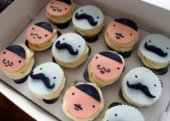 搞笑扣扣說說：上課睡覺覺，下課打鬧鬧，考試死翹翹