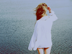 心情很壓抑快要崩潰的說(shuō)說(shuō) 心里有塊石頭的說(shuō)說(shuō)