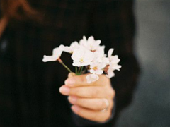 告別頹廢重新開始的微信說說 一些讓你成長(zhǎng)的經(jīng)典句子