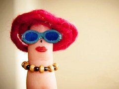 2017經(jīng)典搞笑說說：孤男寡女時(shí)，女生說好冷是一種耍流氓的行為