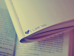 適合女生發(fā)的愛(ài)情唯美宣言 真實(shí)感受到幸福的說(shuō)說(shuō)心情短語(yǔ)