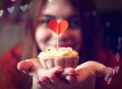 成熟說說帶圖片：感情不是說說而已，我們已經(jīng)過了耳聽愛情的年紀(jì)