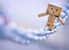 有哲理的句子帶圖片：有本事任性的人，也要有本事堅(jiān)強(qiáng)