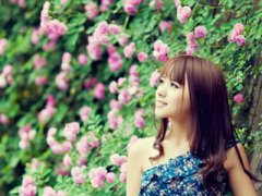 QQ空間說說圖片素材：因為早上和被窩分手，現(xiàn)在被窩對我十分冰冷