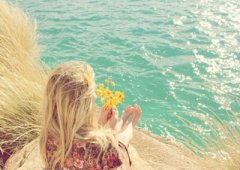 小清新說說圖片大全：最美的不是下雨天，是曾與你躲過雨的屋檐