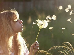 最新適合畢業(yè)季發(fā)的說說帶圖片 時(shí)光不老我們不散