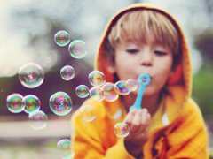 有趣的圖片和說(shuō)說(shuō)：史上最狠的廁所標(biāo)語(yǔ)，如果不沖，請(qǐng)打包好嗎？