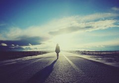 分手后的說(shuō)說(shuō)帶圖片，傷感分手說(shuō)說(shuō)圖片大全