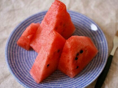 溫暖治愈系情感說(shuō)說(shuō)帶圖片 愿你迷路到我身旁