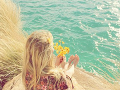 2019晚安勵(lì)志說說帶圖片 能夠給人安全感的句子經(jīng)典勵(lì)志