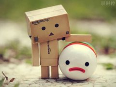 空間經(jīng)典說(shuō)說(shuō)帶圖片：別嫌棄我幼稚，我對(duì)不熟的人才會(huì)用腦子