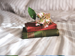 痛徹心扉的傷感愛情說(shuō)說(shuō)帶圖片 我在每個(gè)下雨天想起你