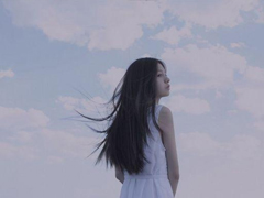 那些愛而不得的心酸和傷感圖片句子 似曾已看過(guò)極光海洋和彩虹