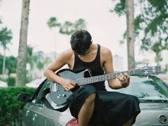 2018點(diǎn)贊最多的說說加圖片：速熱的人也速凍，熱鬧的人易散場