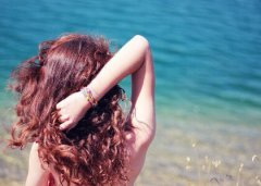 憂傷的說說帶圖片：再大的酸楚，到了別人那里也只能是聽說