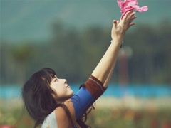 2019傷感的除夕說說一個(gè)人過 除夕傷感微信說說有點(diǎn)想哭