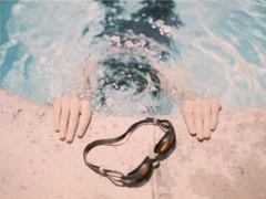 最真實(shí)痛徹心扉的愛情傷感說說 讓人想哭的那種微信傷感說說