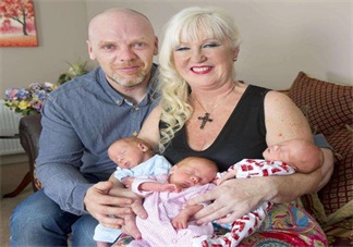 高齡產(chǎn)婦生孩子會(huì)遇見這樣一些危險(xiǎn) 懷孕年紀(jì)大危害