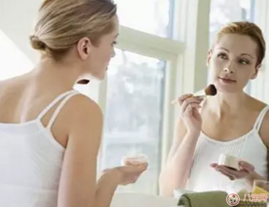 懷孕期間變丑是男孩嗎 女美娘男丑母這話準(zhǔn)嗎