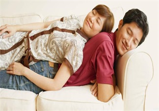 同房后“倒立”就可以懷上嗎 備孕期間有哪些誤區(qū)要注意