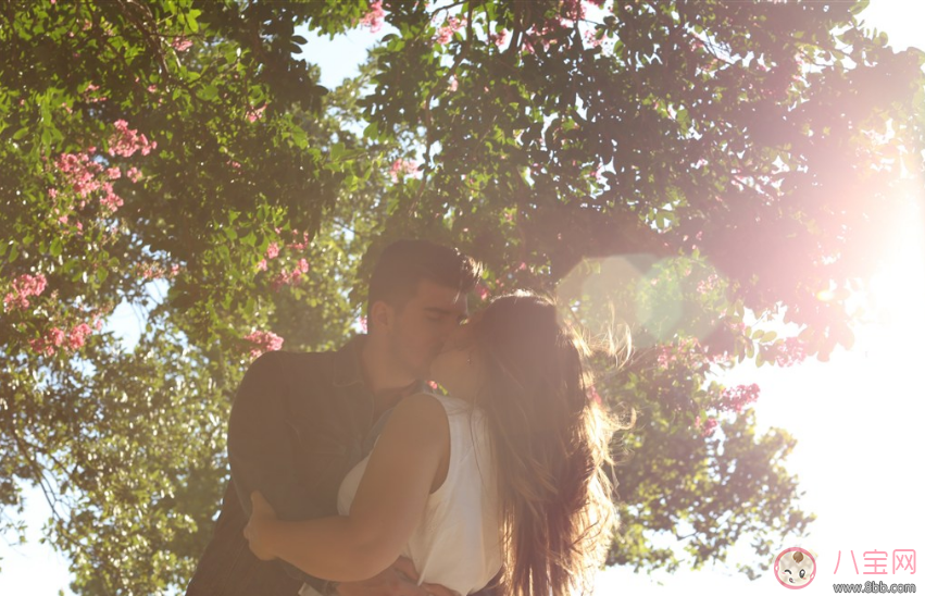 今天你吻了么 接吻節(jié)活動(dòng)花樣玩法秀恩愛(ài) 今天你吻了么 接吻節(jié)活動(dòng)花樣玩法秀恩愛(ài)