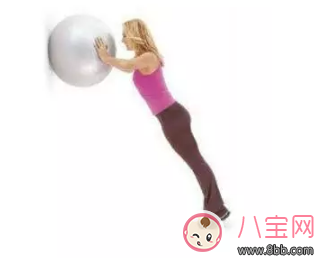 不用做豐胸手術 簡單運動豐胸最靠譜